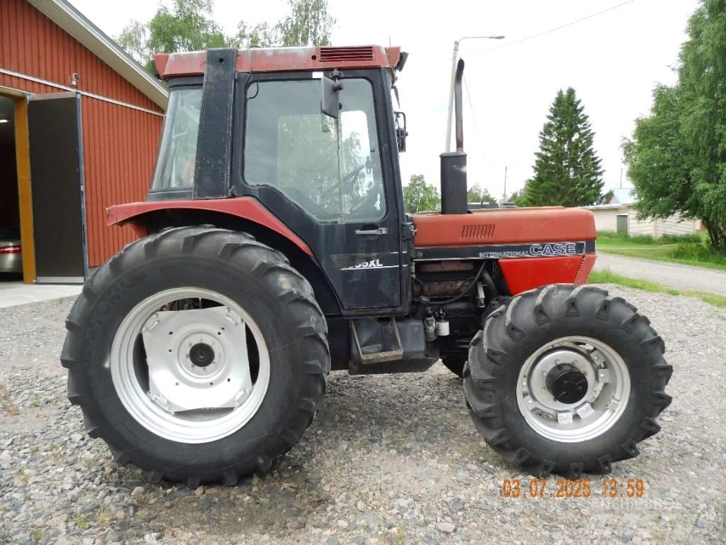 Case IH 685 XL Tractoare
