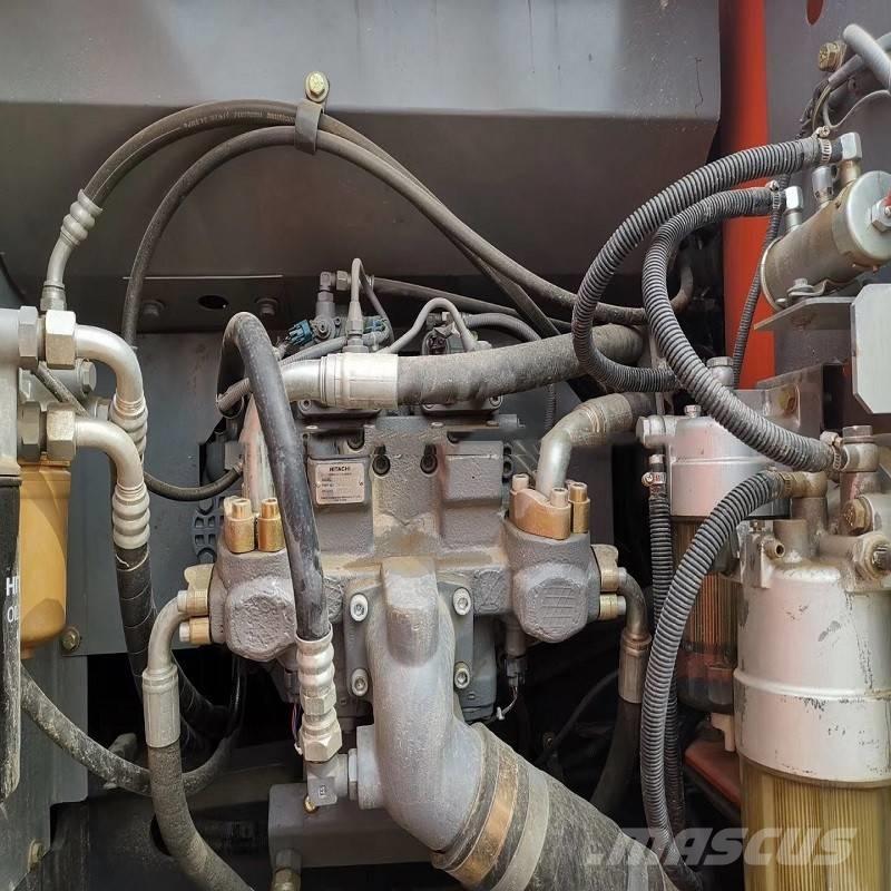 Hitachi zx200 Excavatoare pe șenile
