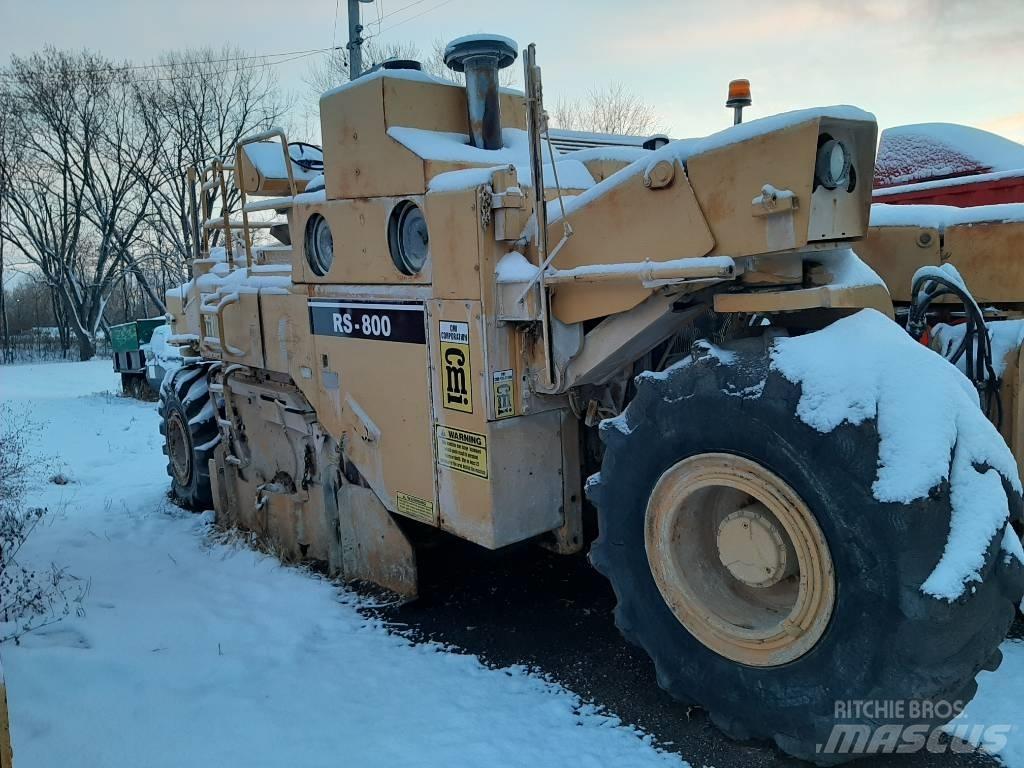 CMI RS-800 Compactoare sol