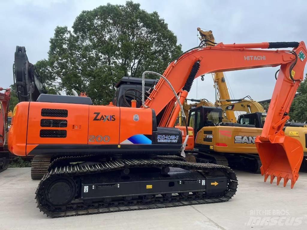 Hitachi zx200 Excavatoare pe șenile
