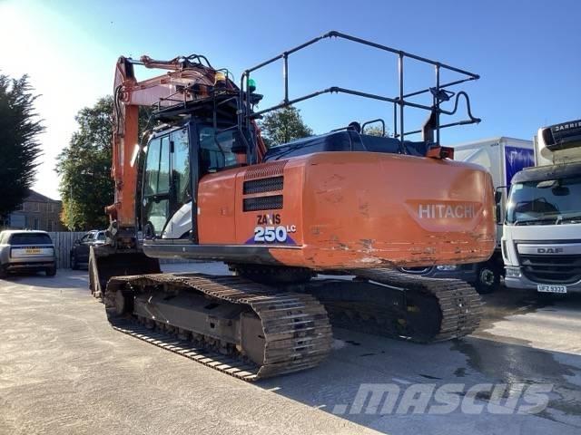 Hitachi ZX 210 LC-6 Excavatoare pe șenile
