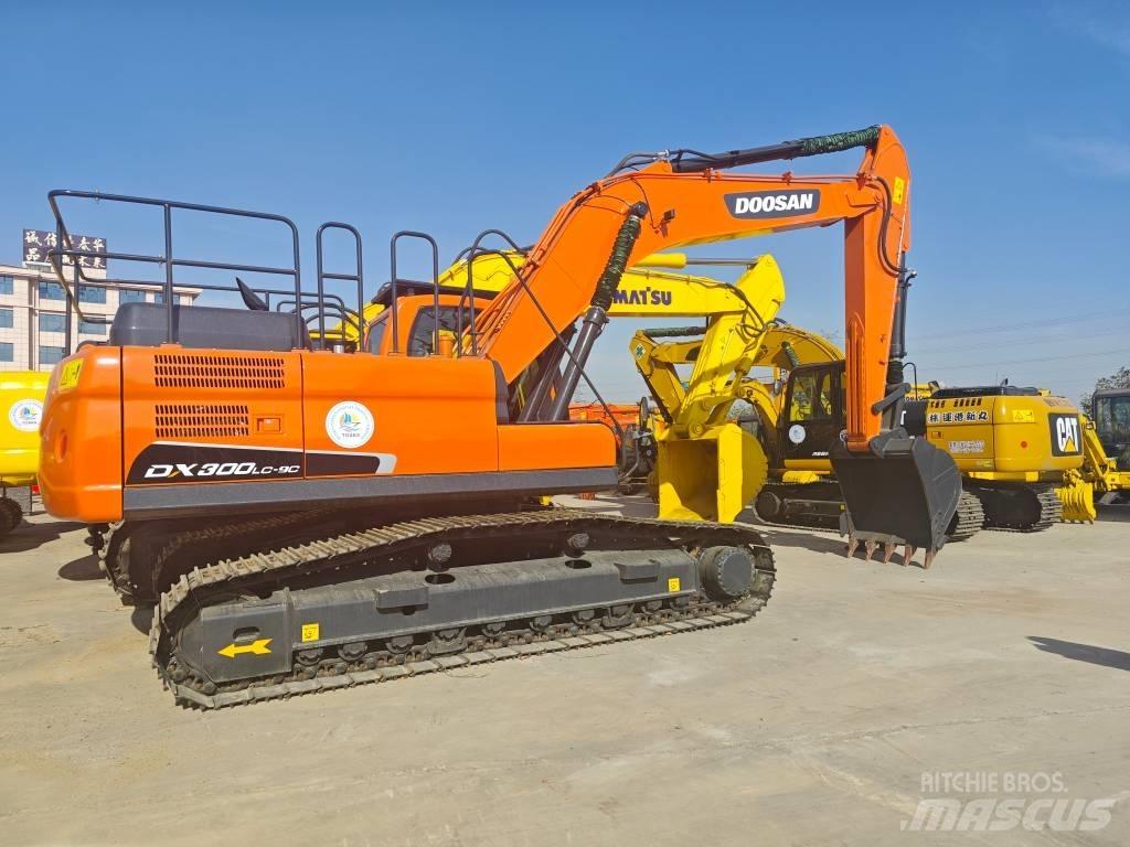 Doosan DX 300 Excavatoare pe șenile

