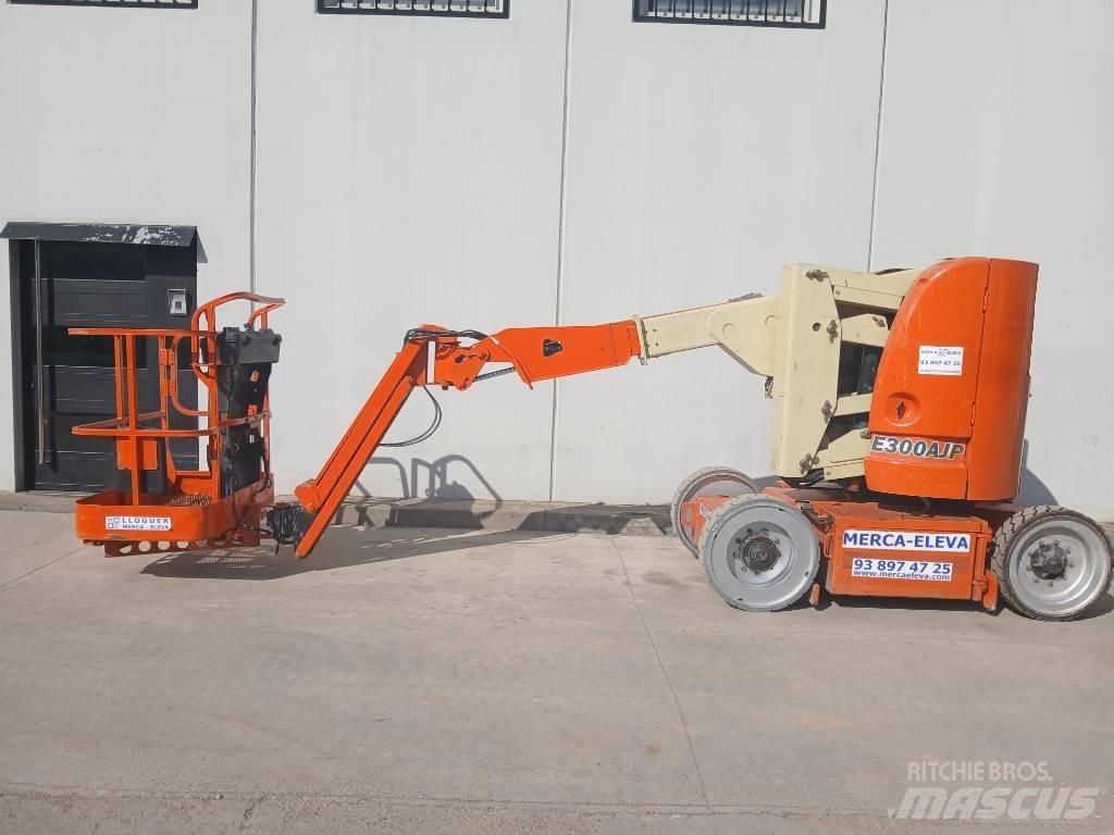 JLG E 300 AJ Nacele cu brat articulat