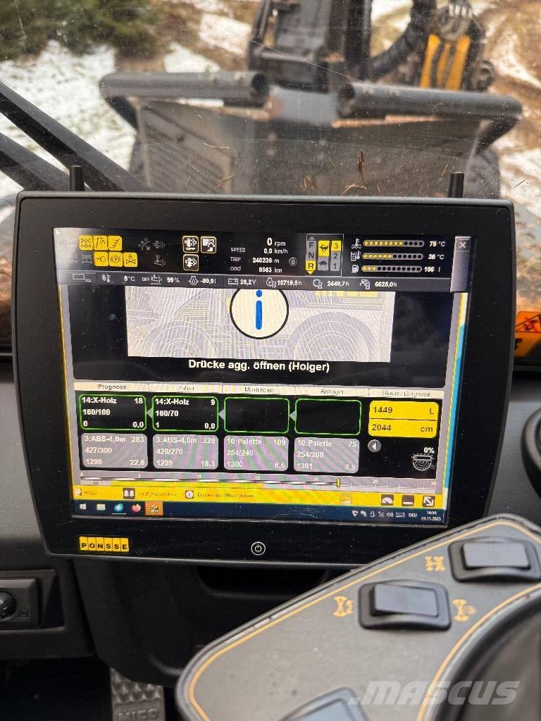 Ponsse Ergo 8W Combine forestiere