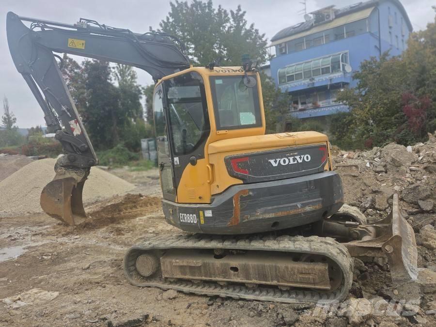Volvo ECR 88 D Excavatoare 7t - 12t