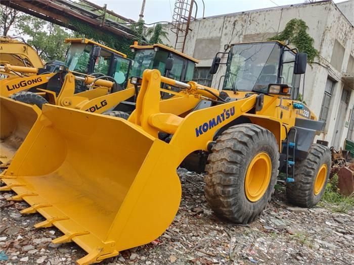 Komatsu WA 320-5 Incarcator pe pneuri