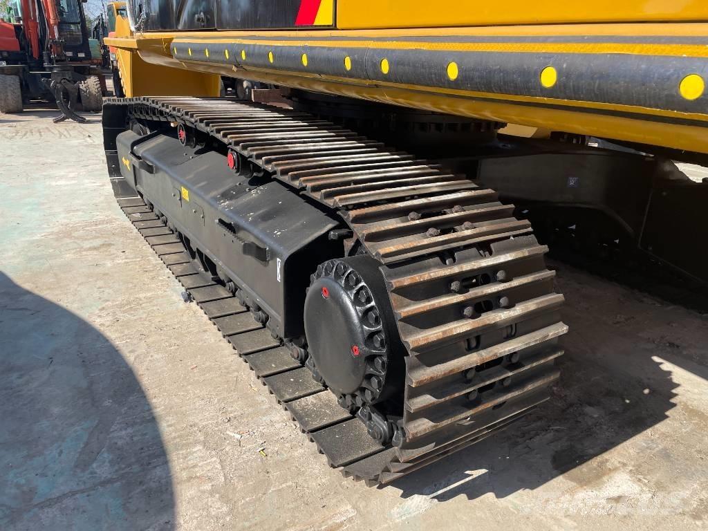 CAT 330 D Excavatoare pe șenile
