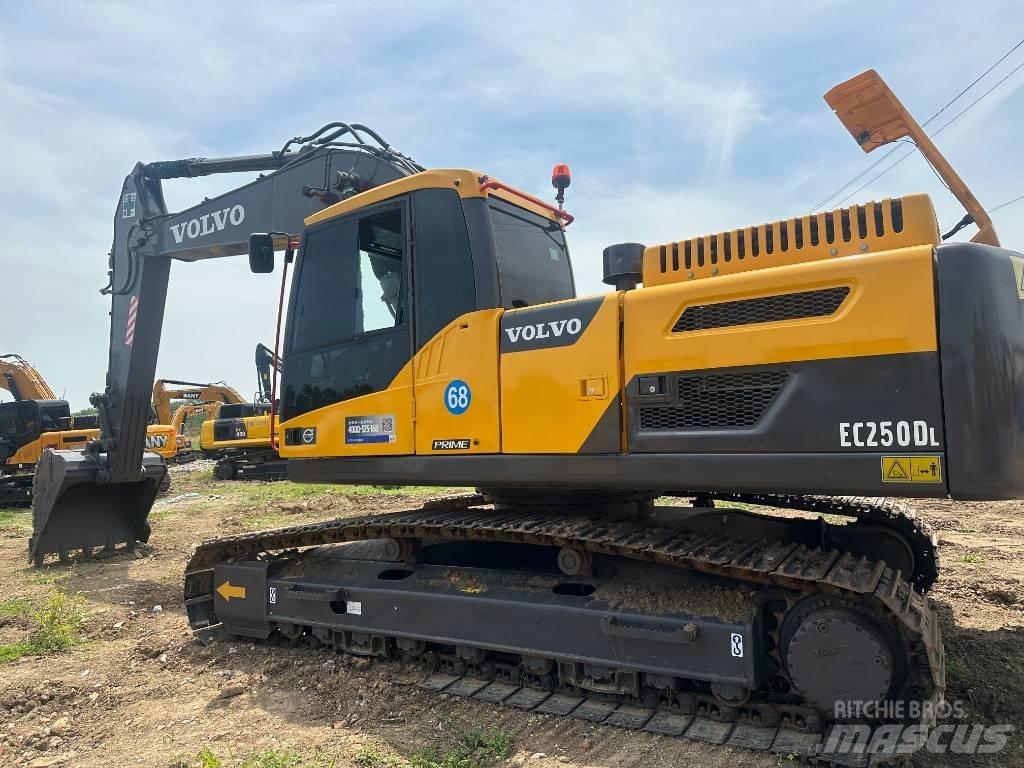 Volvo EC250D Excavatoare pe șenile

