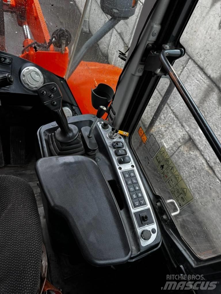 Doosan DL250-5 Incarcator pe pneuri