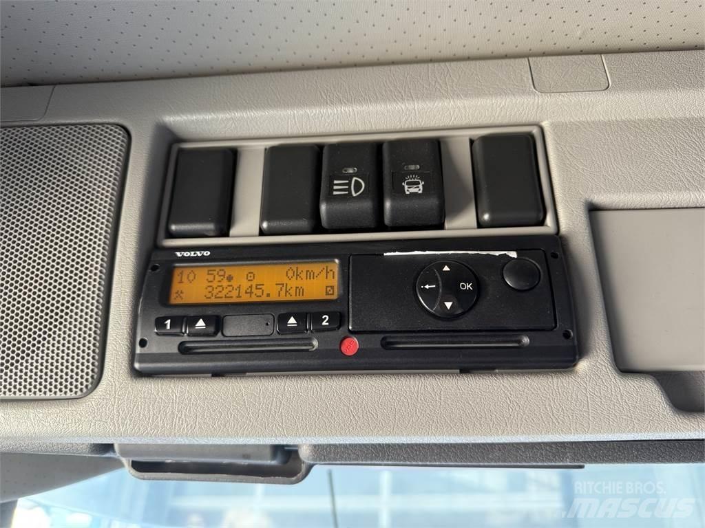 Volvo FM 370 6X2 Camioane cu macara