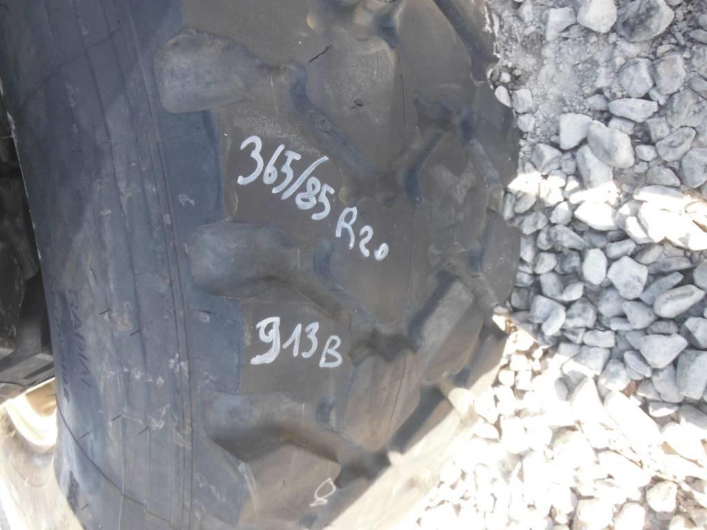 Michelin 365/85R20 Roti