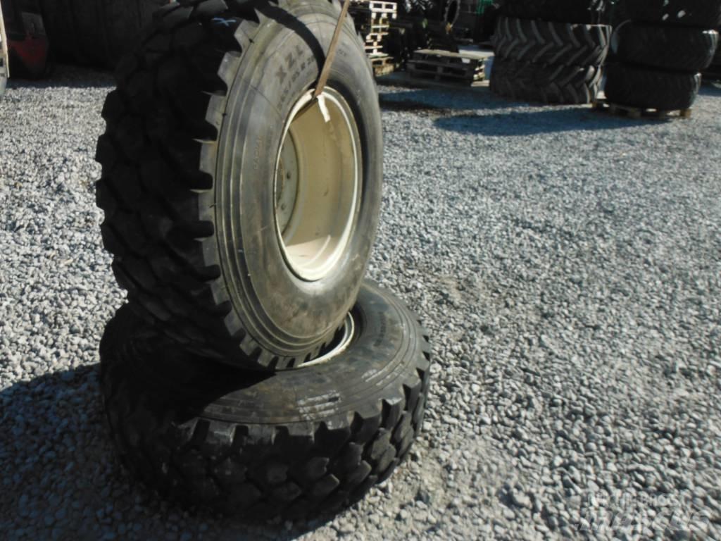 Michelin 365/85R20 Roti