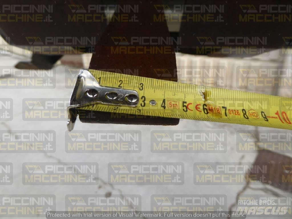 Simex T450S Excavatoare de santuri