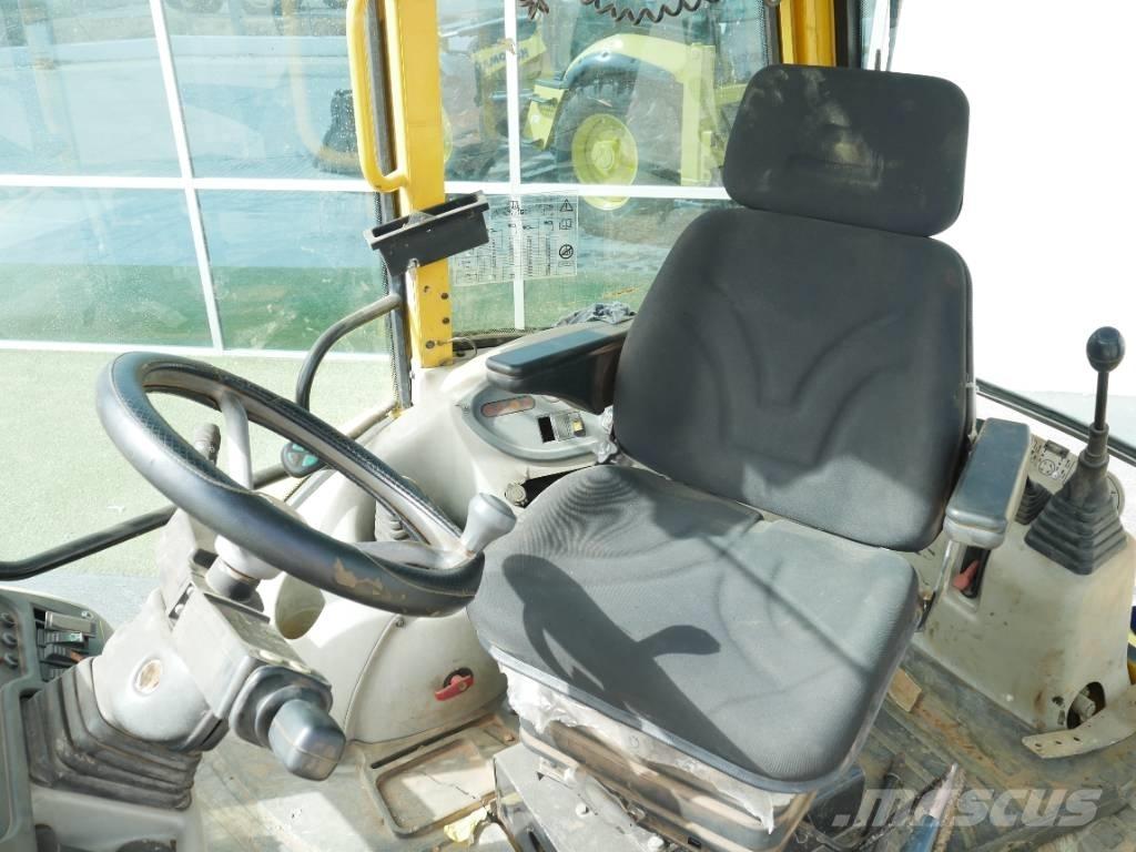Komatsu WB 97 S-2 Buldoexcavatoare
