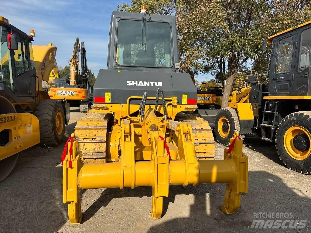 Shantui SD 16 Buldozere pe senile