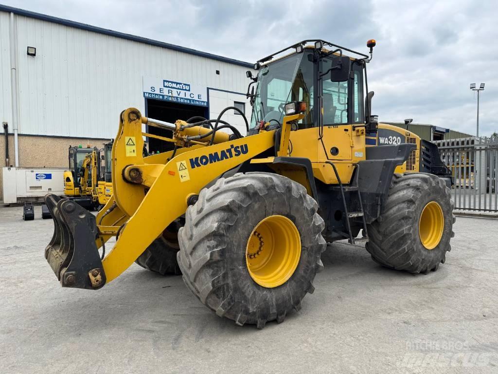 Komatsu WA320-5 Incarcator pe pneuri