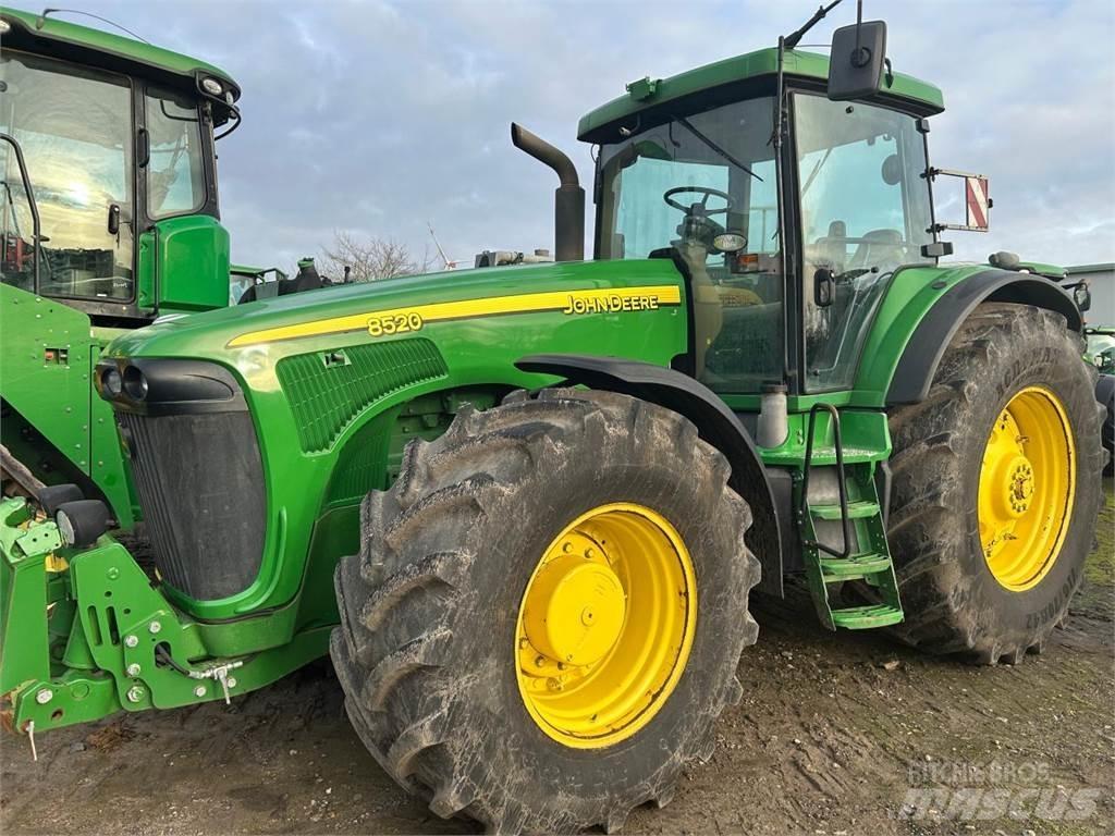 John Deere 8420 Tractoare