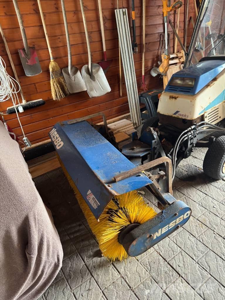 Iseki Hydro Alte masini pentru drum si zapada