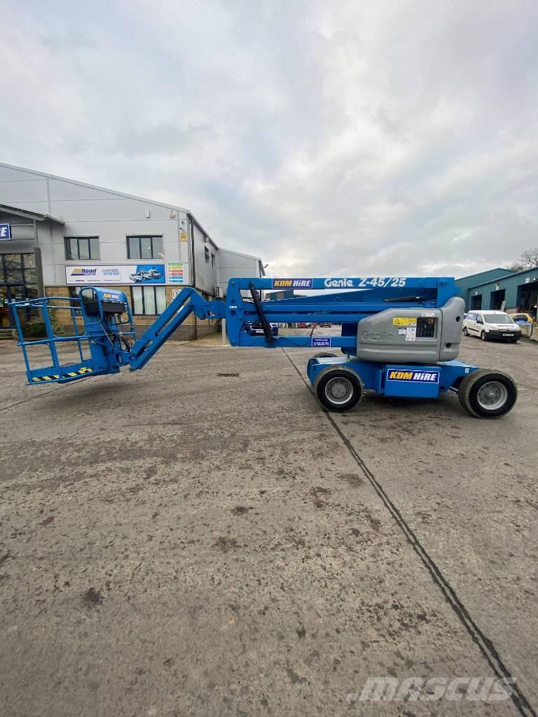 Genie Z 45/25 J Nacele cu brat articulat