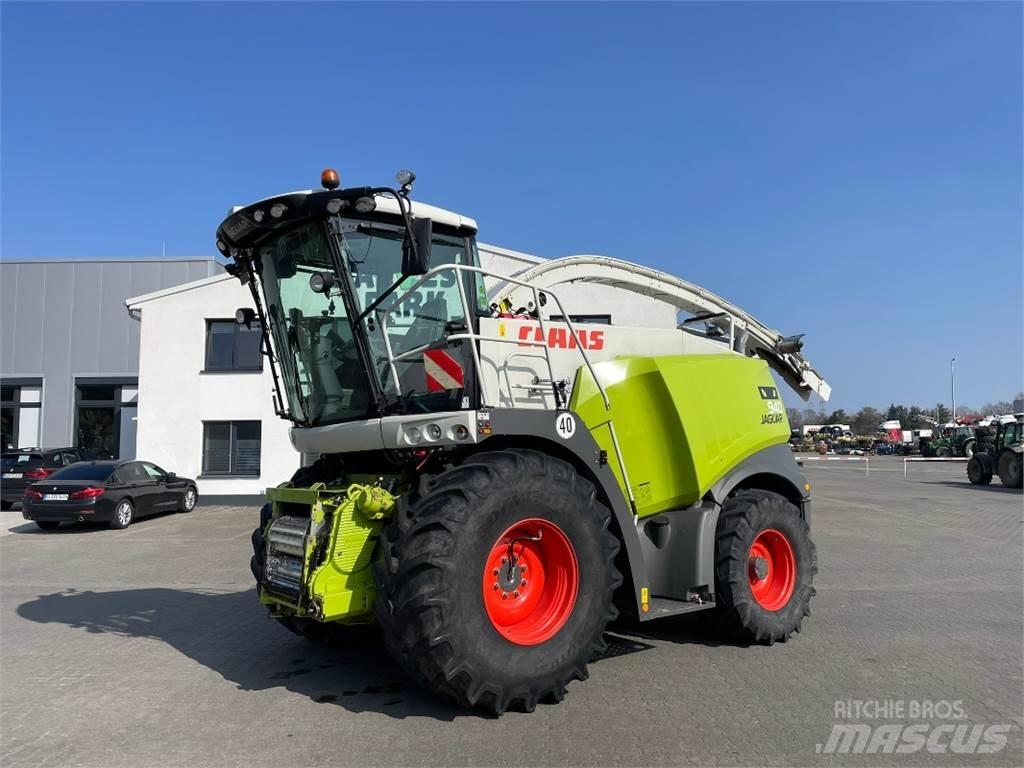 CLAAS Jaguar 940 Culegatoare de nutret