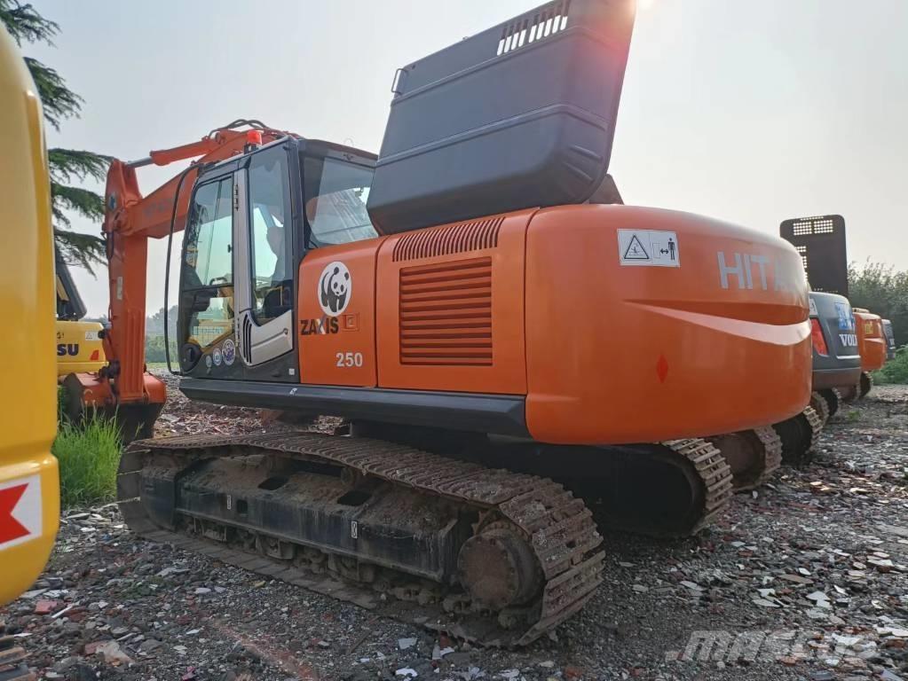 Hitachi ZX 250 LC Excavatoare pe șenile
