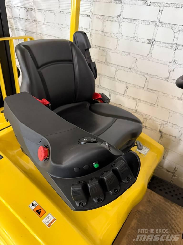 Hyster J1.6XN Stivuitor electric
