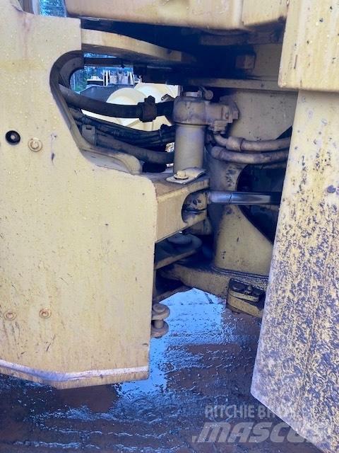 CAT 966 F II Incarcator pe pneuri