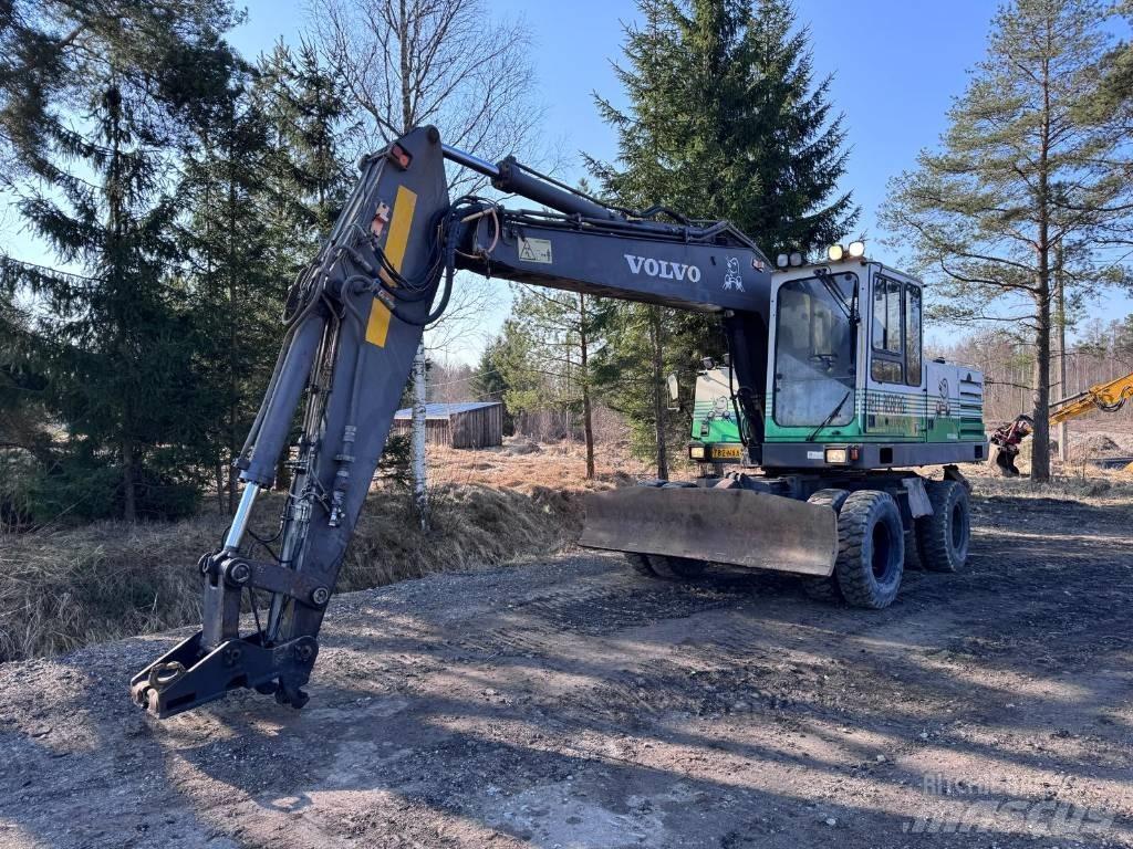 Volvo EW 200 Excavatoare cu roti