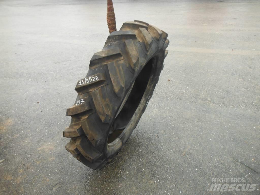 Michelin 9.5/9R28 Roti