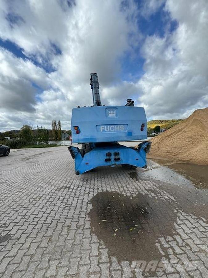 Fuchs MHL360 Incarcator pe pneuri