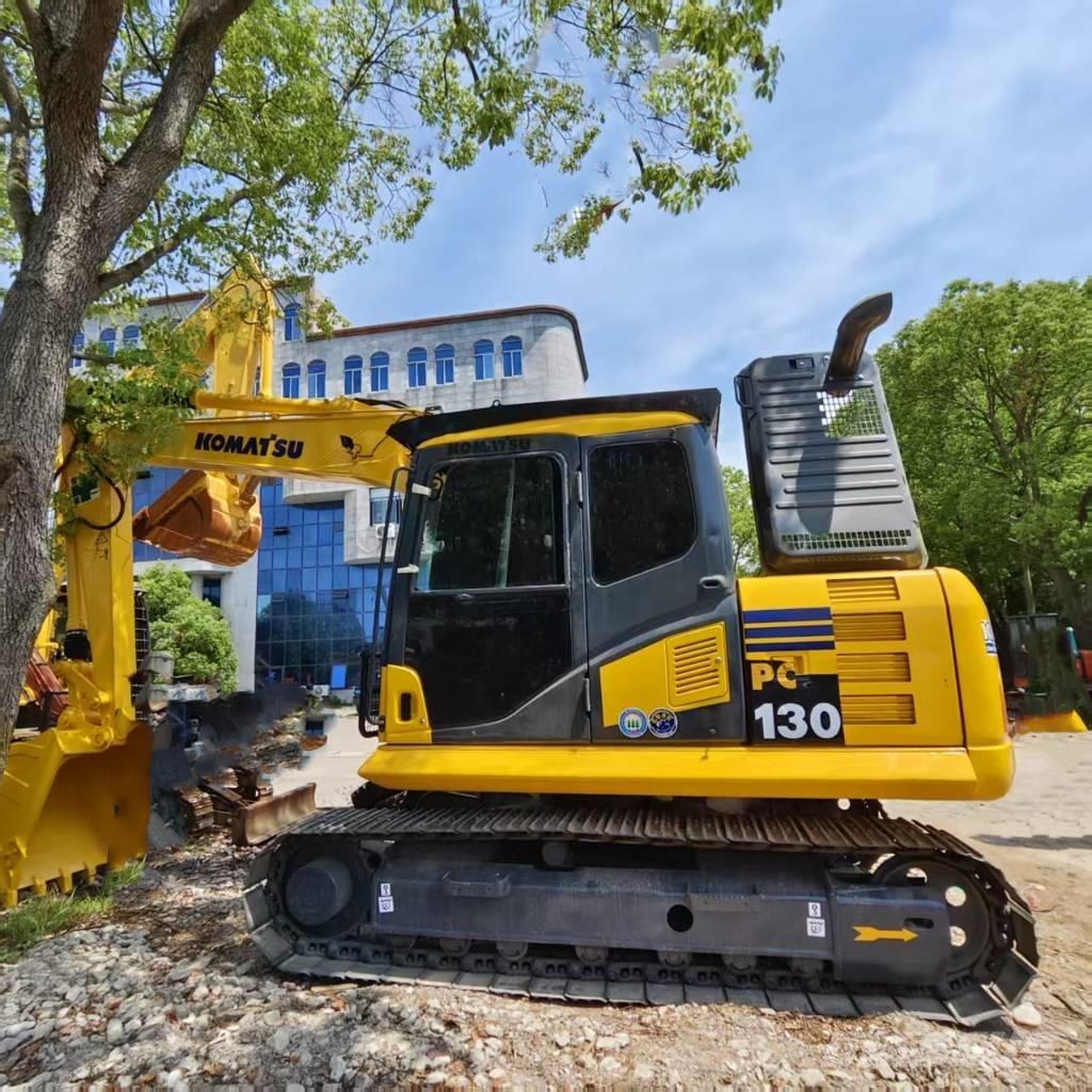 Komatsu PC 130 Excavatoare pe șenile

