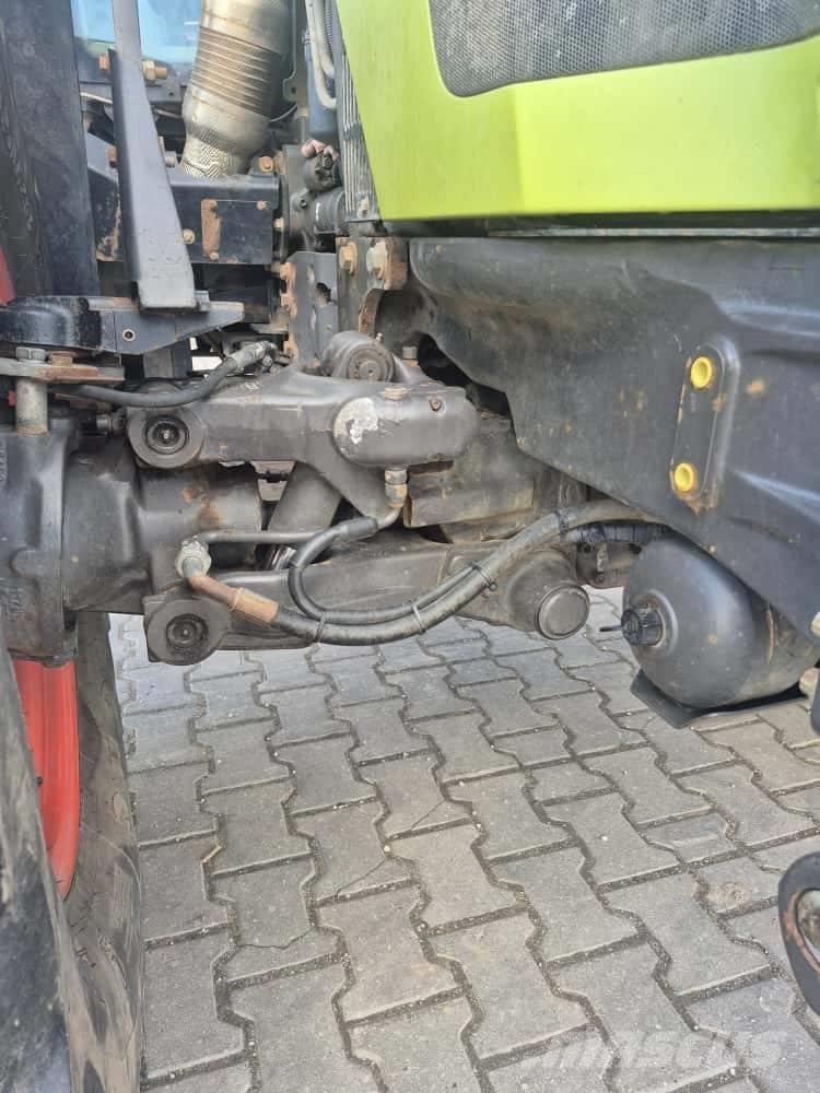 CLAAS Arion 530 Tractoare