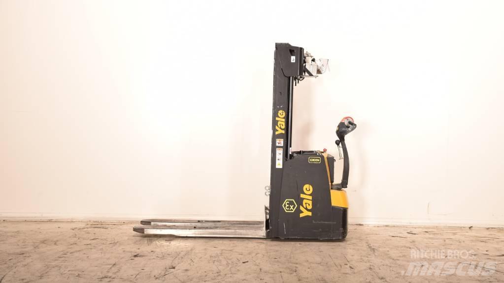 Yale MS20 Transpaleta manuala