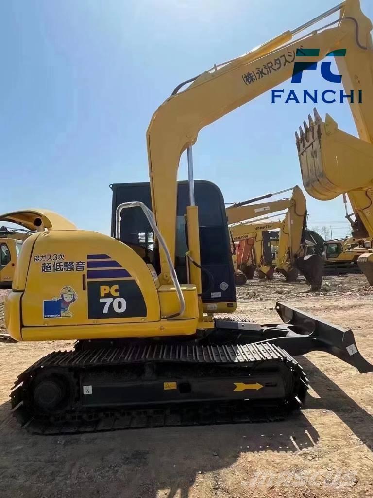 Komatsu PC 70 Excavatoare 7t - 12t