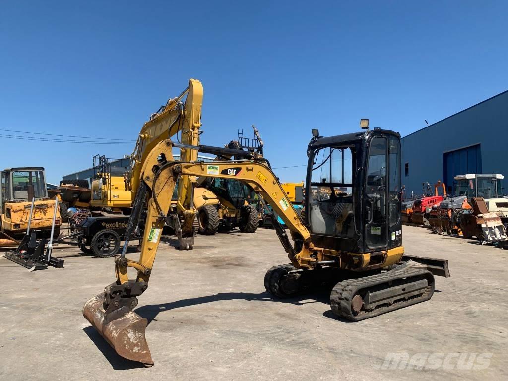 CAT 302.7 D CR Mini excavatoare < 7t