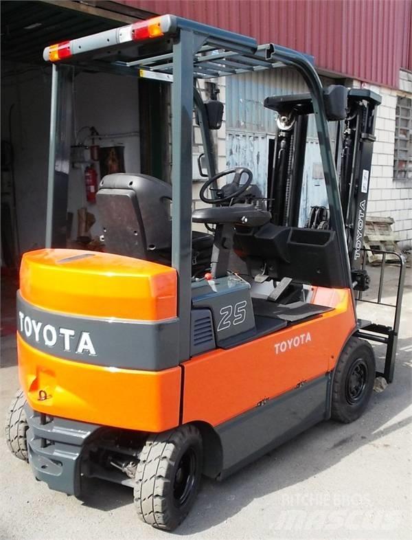 Toyota 7 FBMF 25 Stivuitor electric