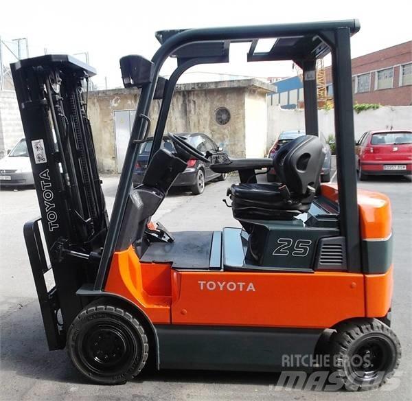 Toyota 7 FBMF 25 Stivuitor electric