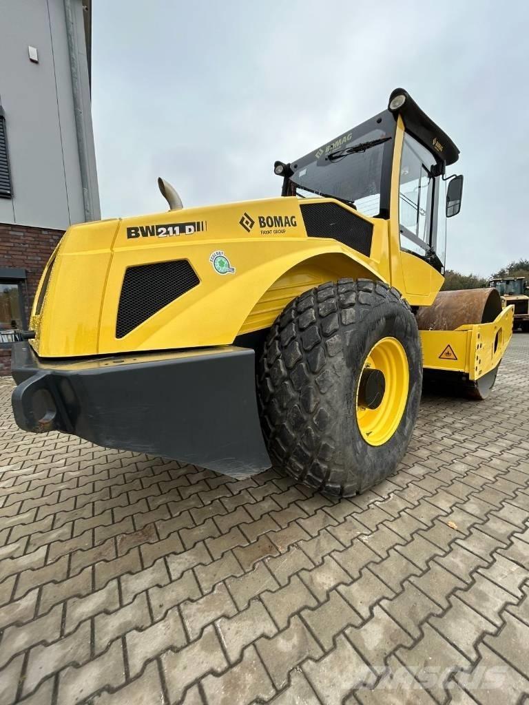 Bomag BW 211 D-5 Compactoare monocilindrice
