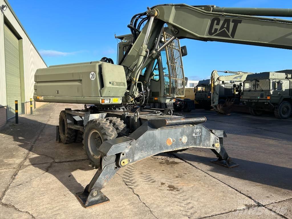 CAT 318 Excavatoare cu roti