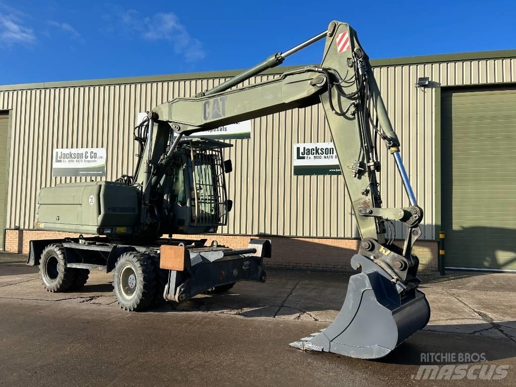 CAT 318 Excavatoare cu roti