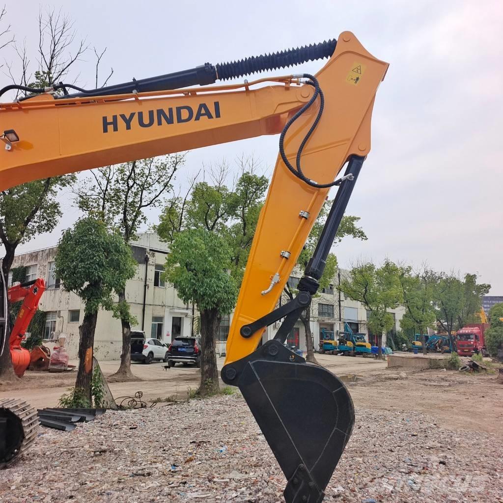 Hyundai 220LC-9T Excavatoare pe șenile
