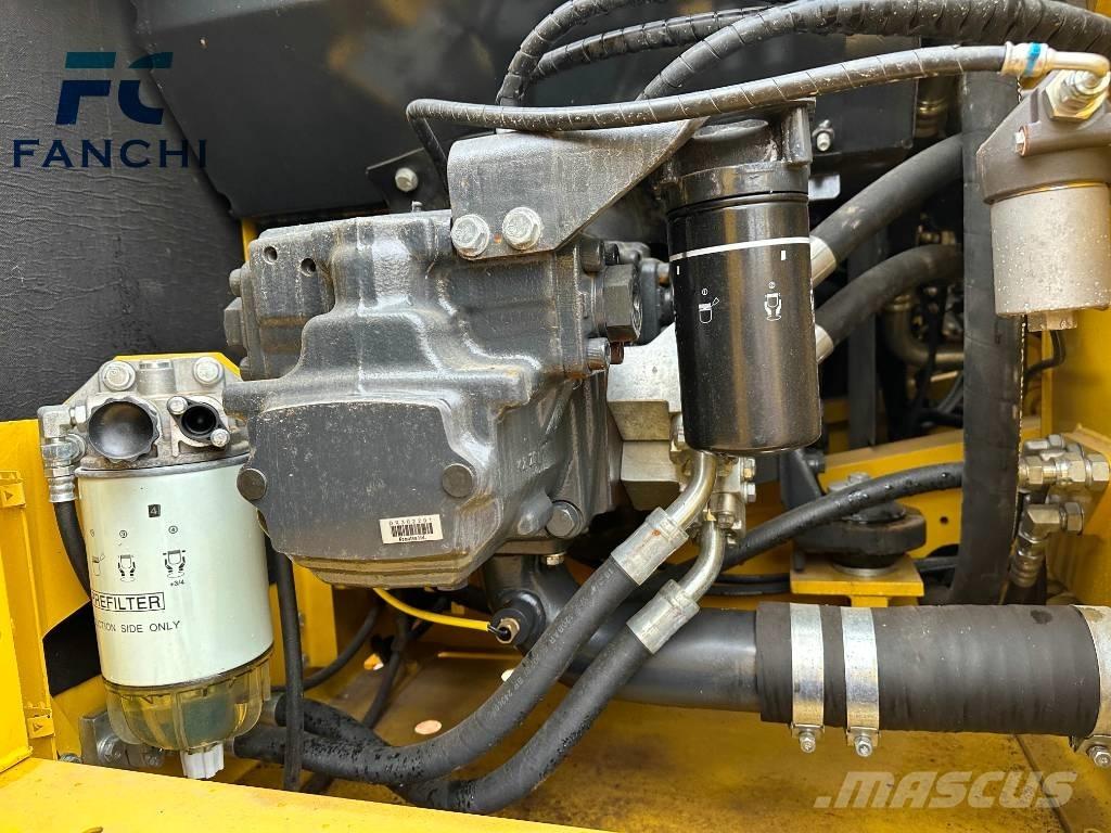 Komatsu PC 210-8 Excavatoare pe șenile
