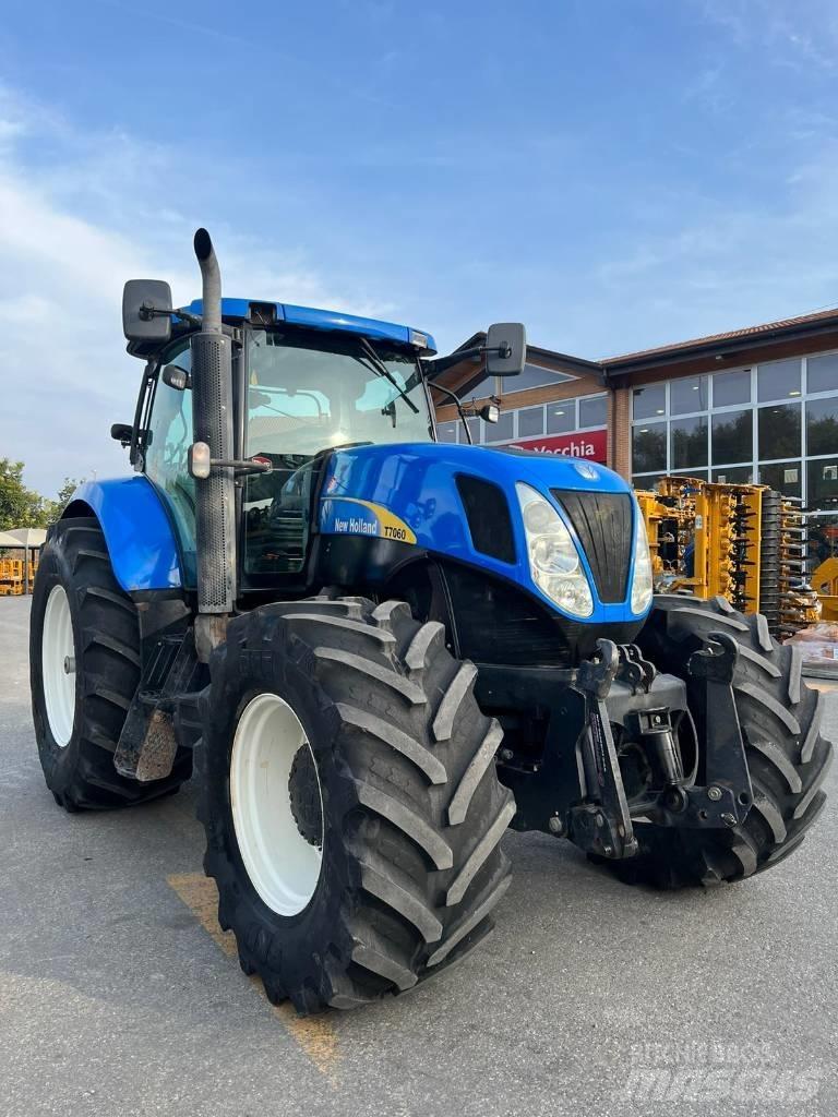 New Holland T 7060 Tractoare