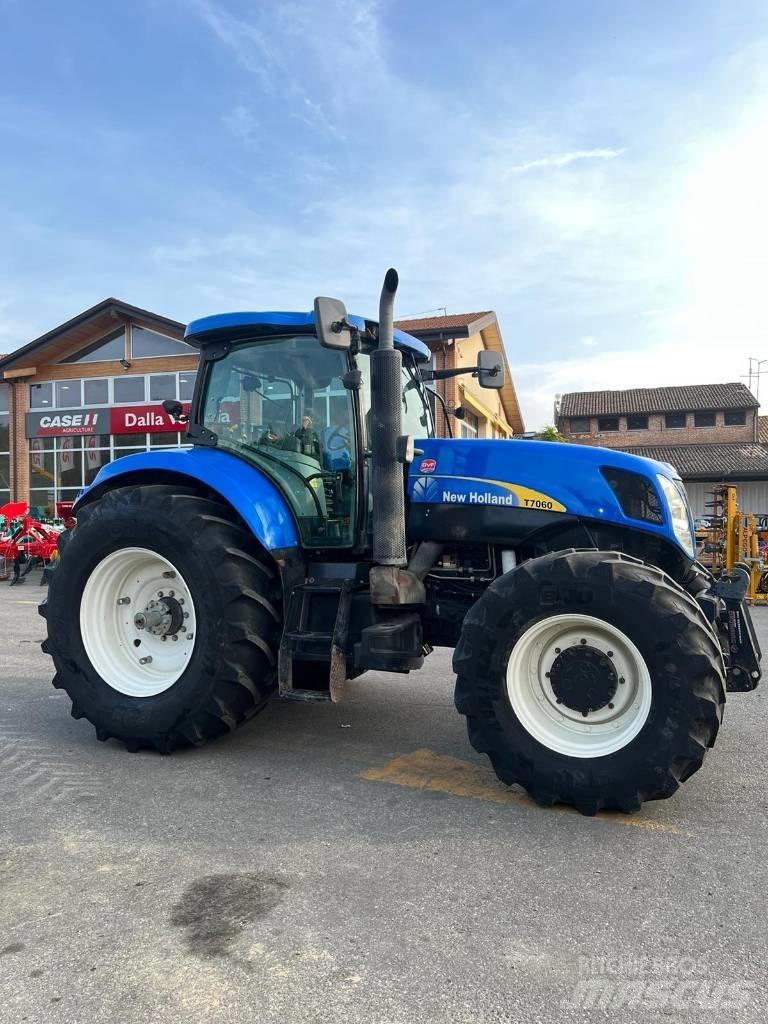 New Holland T 7060 Tractoare