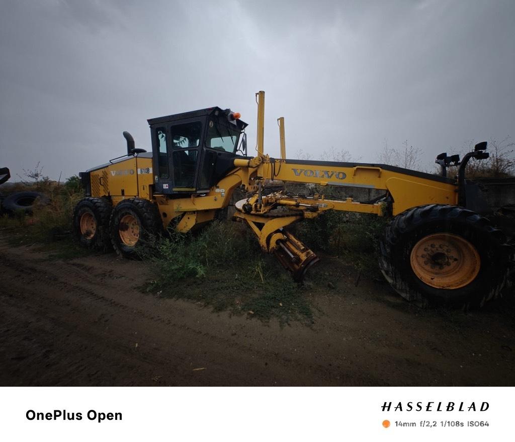  Greder Volvo G710 Motoare