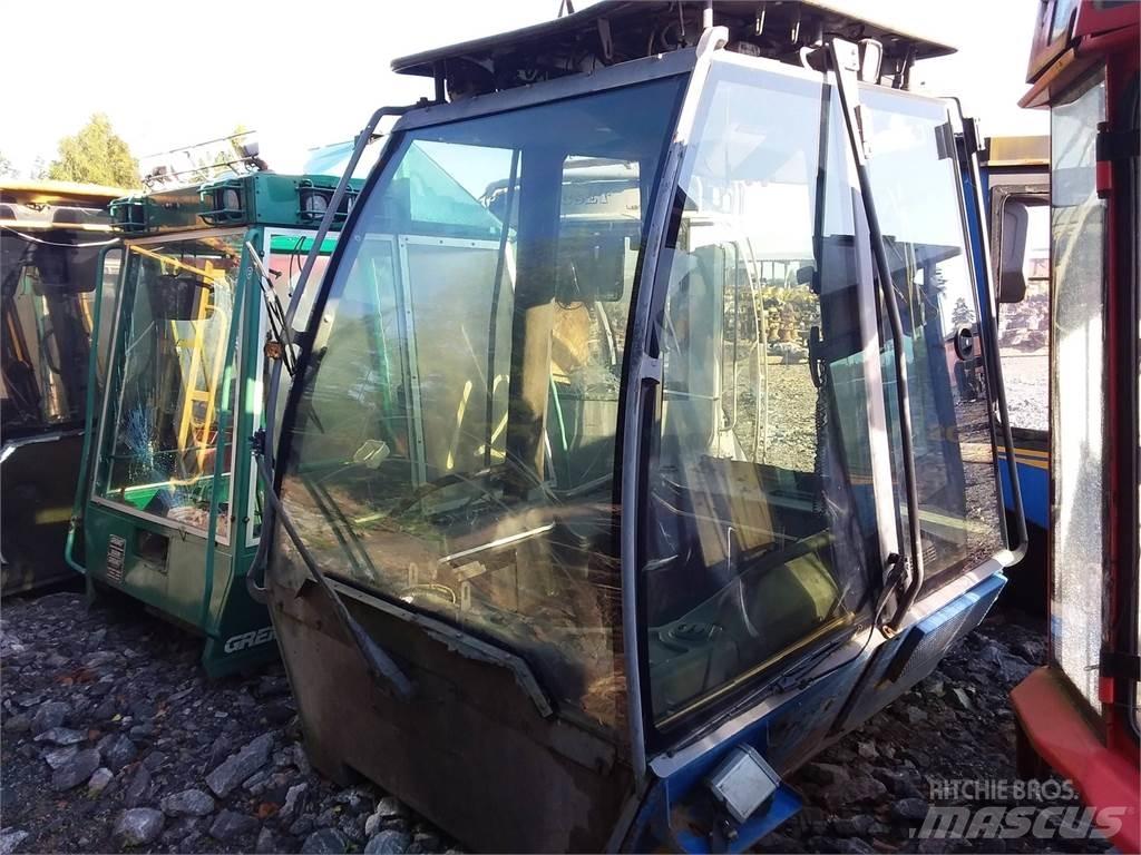 Rottne F18 Cabine si interior