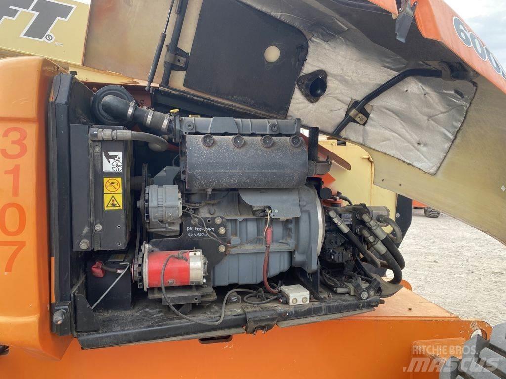 JLG 600AJ Nacele cu brat articulat
