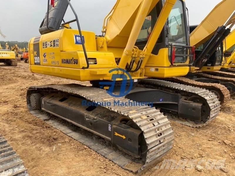 Komatsu PC200-7 Excavatoare pe șenile
