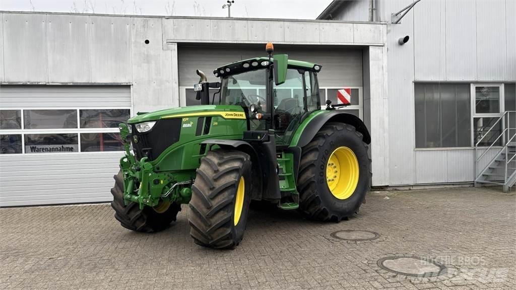 John Deere 6R215 Tractoare