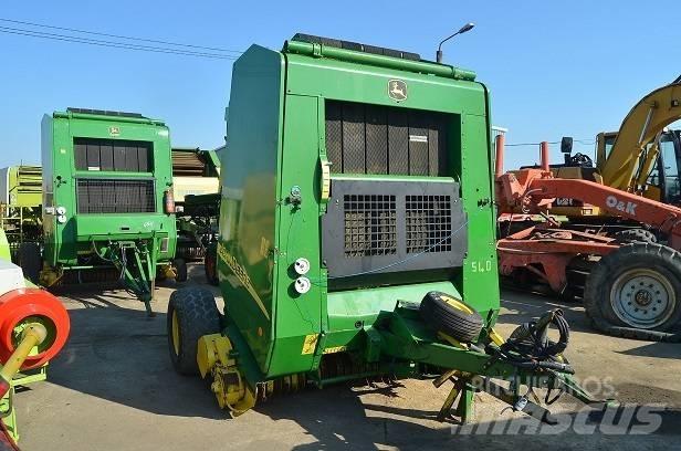 John Deere 592 Masina de balotat cilindric